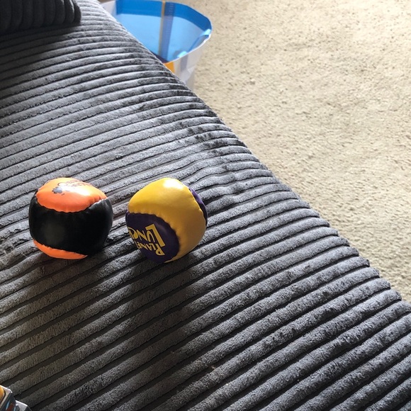 Colorful Juggling Balls Set - Picture 1 of 1